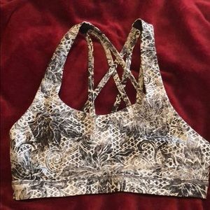 NWOT Lululemon bra size 2